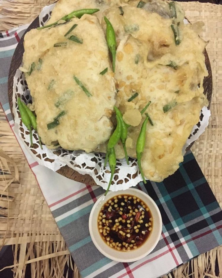 penggorengan makanan khas purwokerto Tempe Mendoan