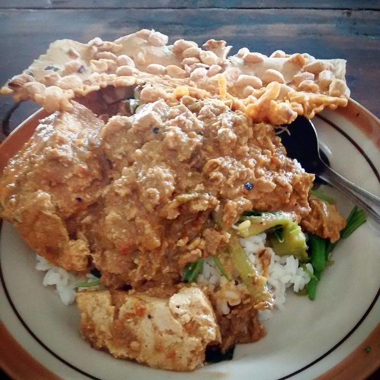 harga makanan khas solo nasi tumpang pecel