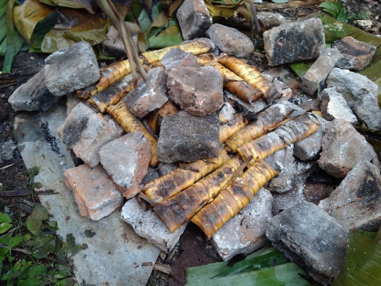 foto makanan khas sulawesi tenggara tombole