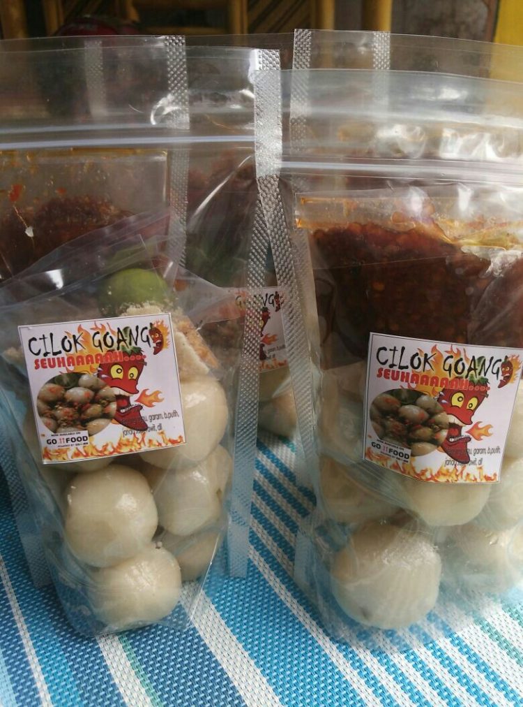 oleh-oleh khas bandung cilok instan dan bumbunya