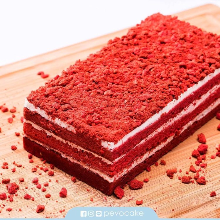 foto oleh-oleh khas bandung artis pevo cake