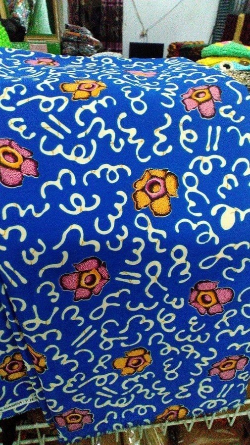 pakaian adat bengkulu kain kaganga motif rafflesia