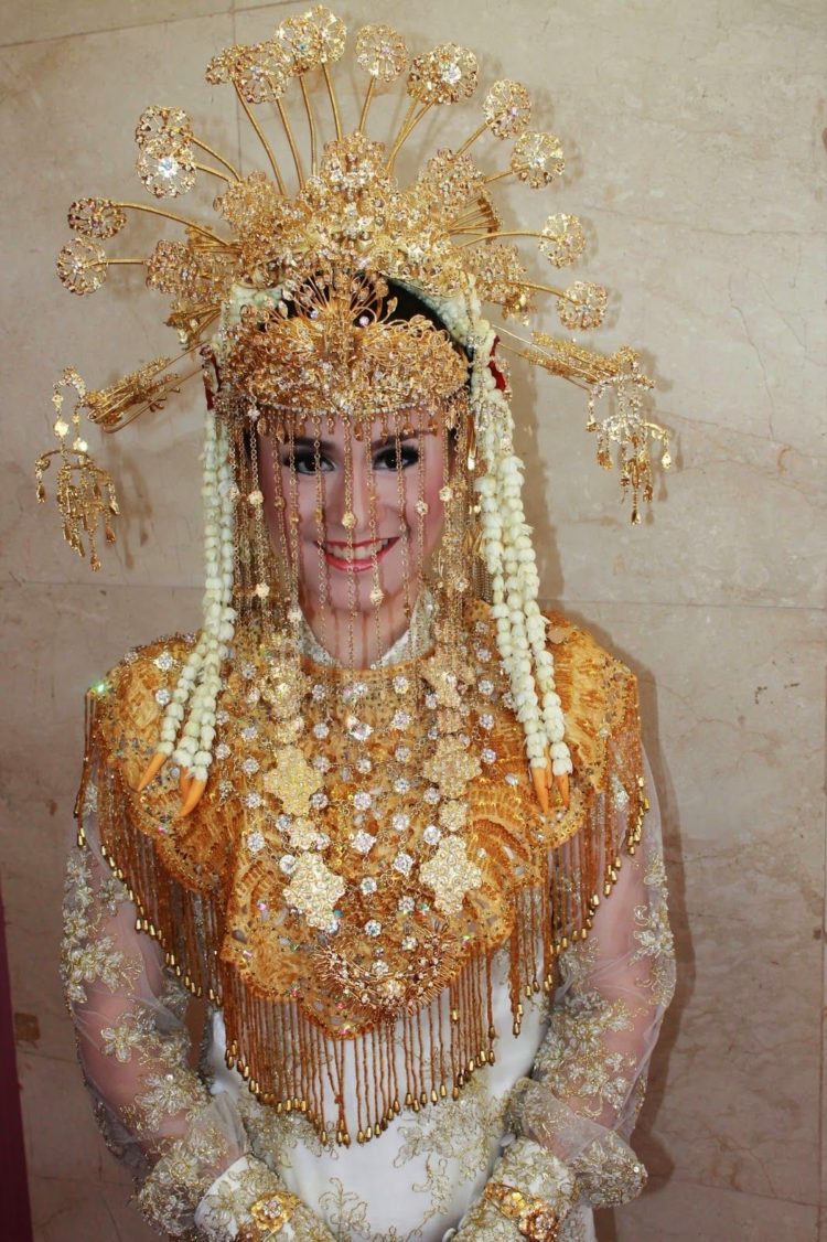 3 Pakaian Adat Betawi Asli Pria dan Wanita NAMA 