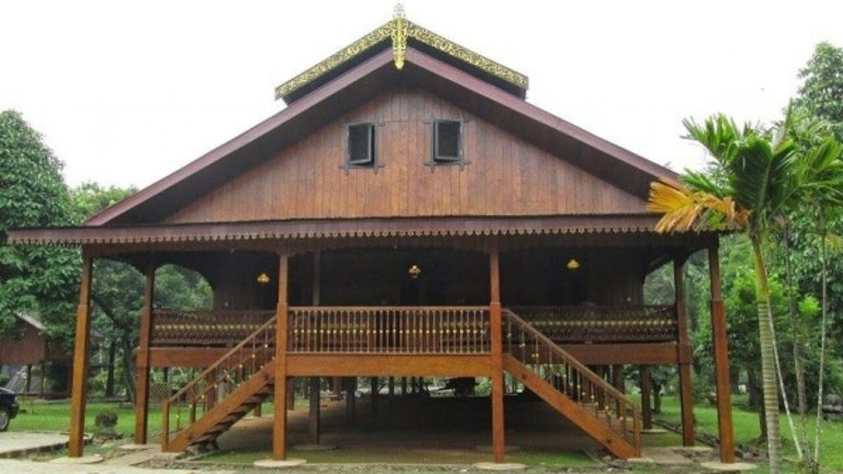 gambar rumah adat gorontalo