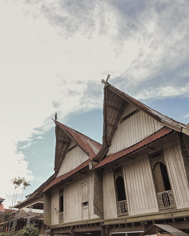 keunikan rumah adat kepulauan riau selaso jatuh kembar