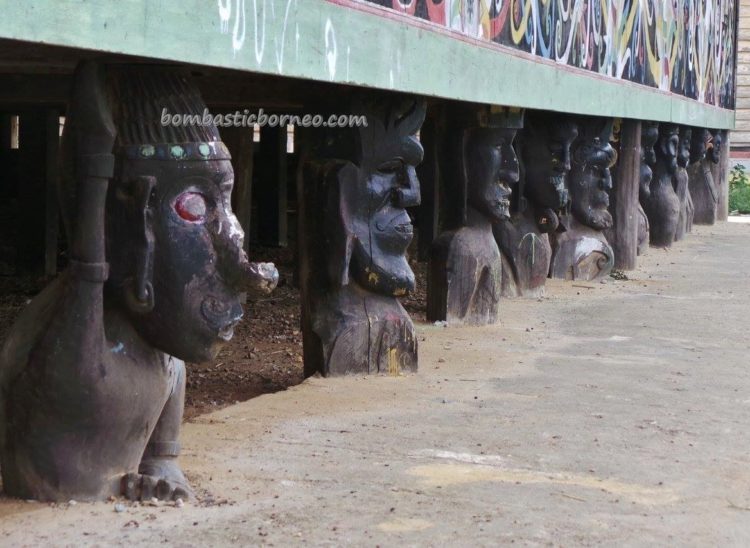 filosofi patung-patung pada rumah adat lamin kalimantan timur