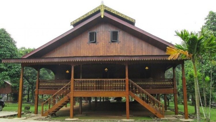 rumah adat khas sulawesi utara