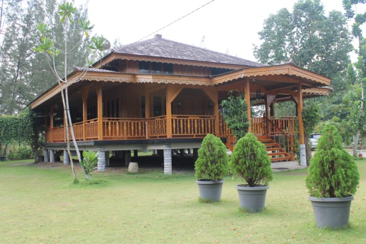 rumah adat panggung bangka belitung