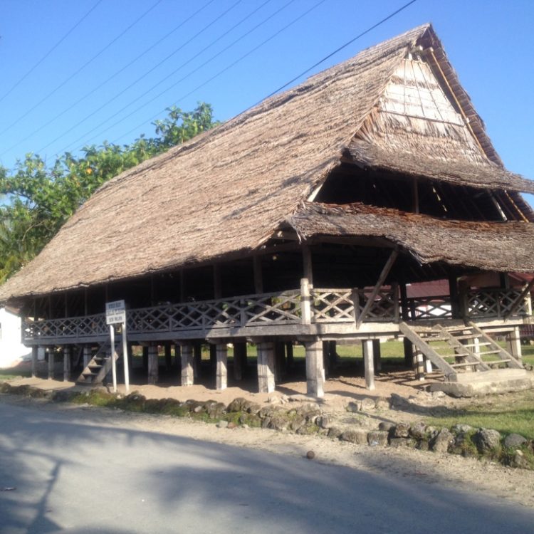 filosofi rumah adat Maluku