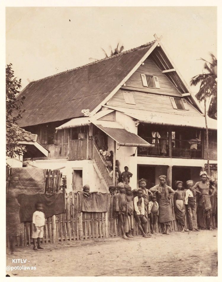 filosofi rumah adat sulawesi selatan