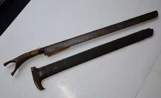 peudeung tumpang jingki adalah senjata tradisional aceh 