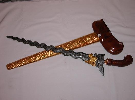 keris bali adalah senjata tradisional bali