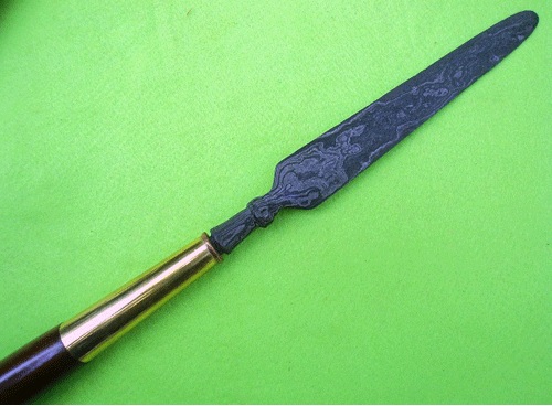 tombak adalah senjata tradisional bali 
