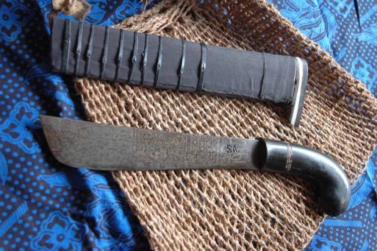 bedog adalah senjata tradisional banten