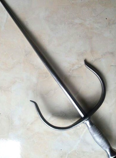 trisula betawi adalah senjata tradisional jakarta 