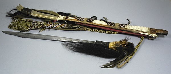 mandaua dalah senjata tradisional kalimantan tengah 