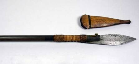 lonjo adalah senjata tradisional kalimantan timur 