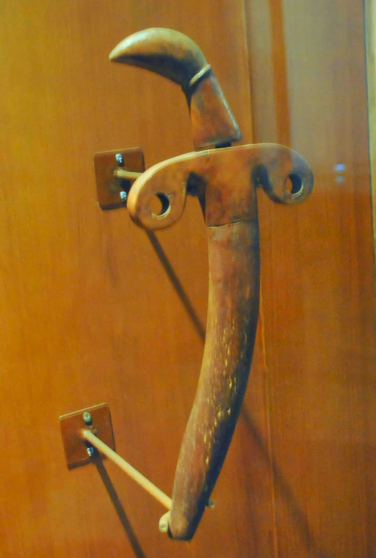 senjata tradisional provinsi bengkulu