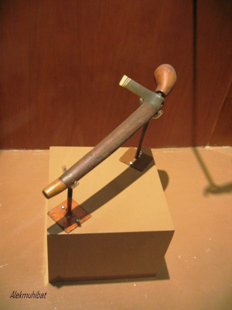 senjata tradisional siwar bengkulu
