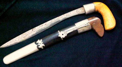 badik legacong adalah senjata tradisional sulawesi selatan 