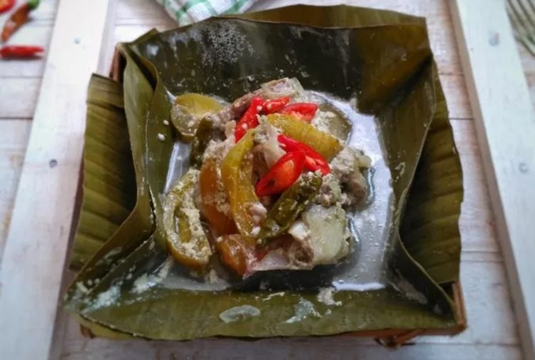 makanan khas Semarang yang terkenal &enak bernama garang asem