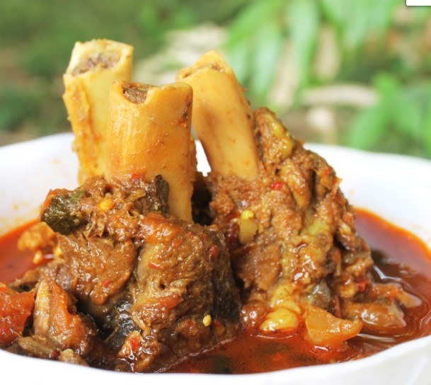 Gambar Gulai Kambiang Makanan Khas Sumatera Barat