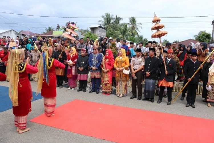 tari andun memiliki fungsi dalam upacara pernikahan di bengkulu