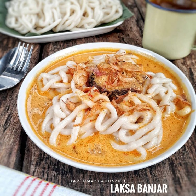 Laksa banjar adalah makanan khas kalimantan Selatan yang paling terkenal dan enak