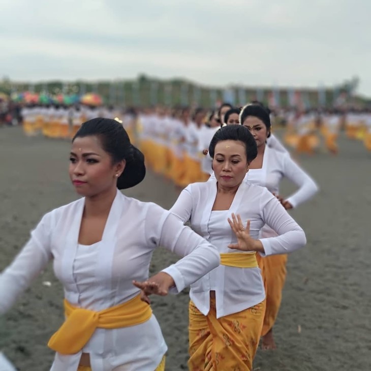 makna dari tari rejang renteng