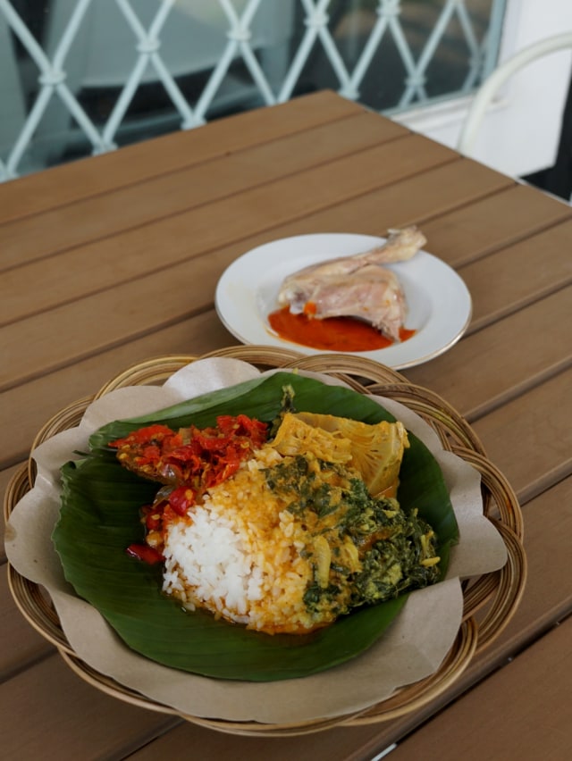 Gambar Nasi Kapau Makanan Khas Sumatera Barat