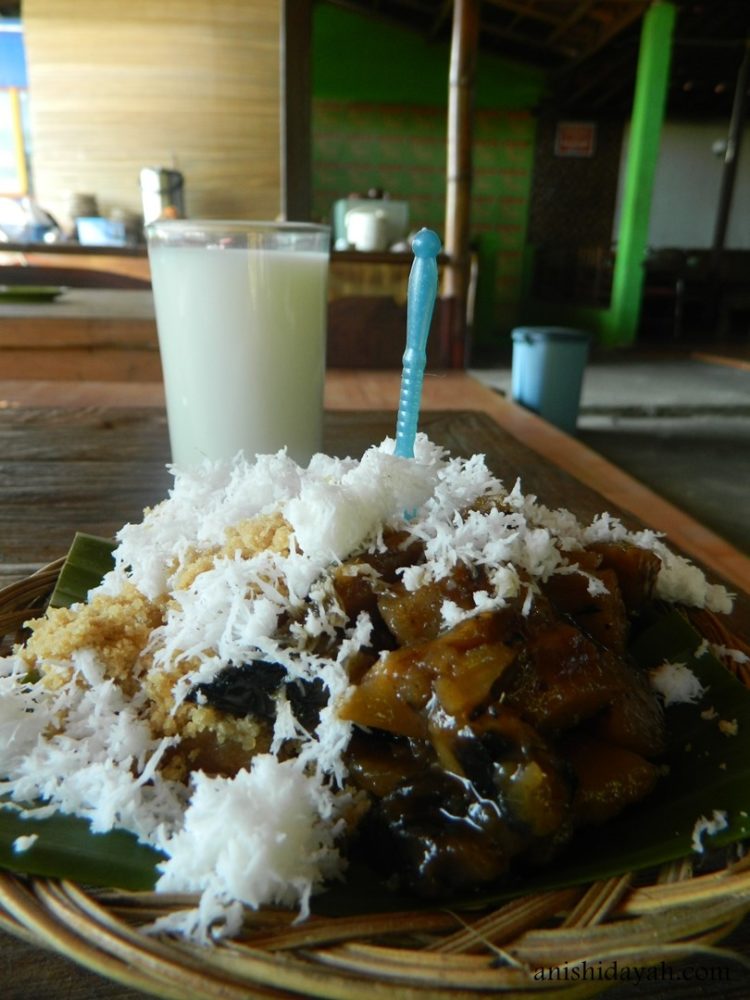 Foto Nasi Tiwul Makanan Khas Jogja