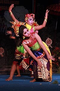 gambar tari bali sekar ibing