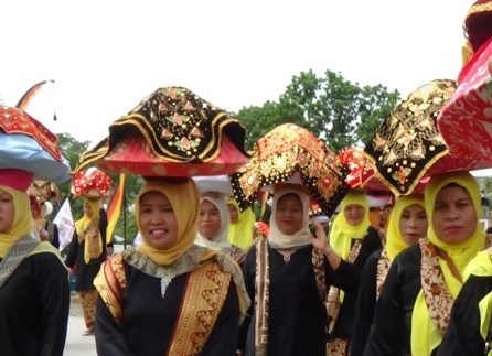 383+ Tari Tradisional Indonesia (BERBAGAI MACAM CONTOH ...