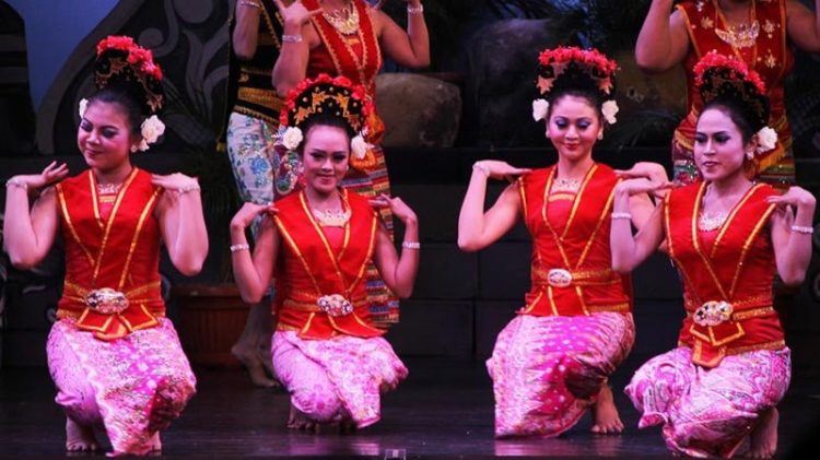 berasal dari Tari-Yapong akulturasi budaya