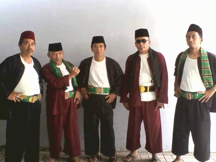 mengenal baju pangsi ole oleh khas jakarta