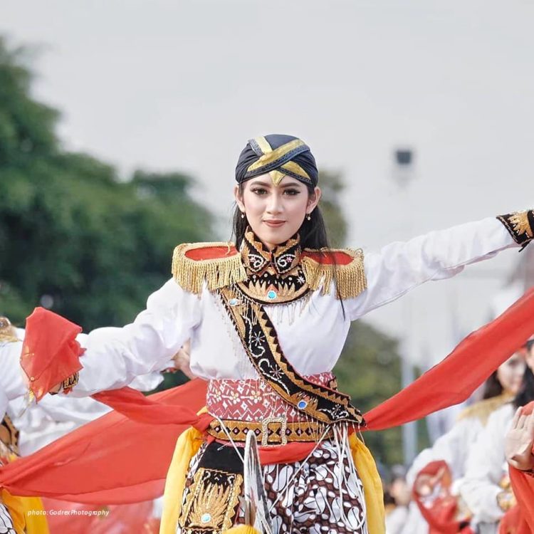 gambar foto letak gulon ter tari reog ponorogo