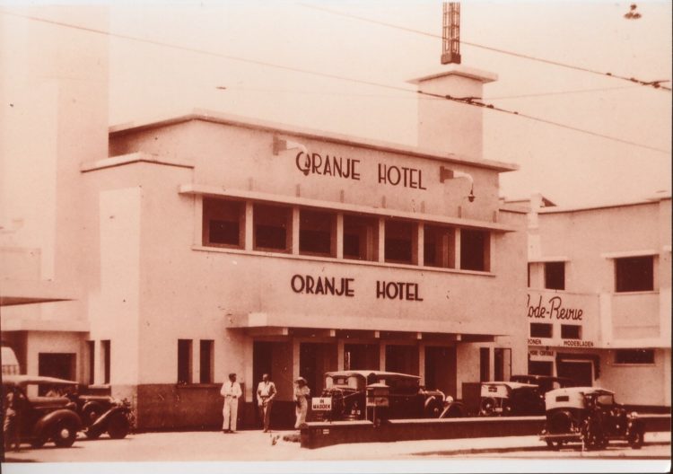 foto hotel yamato saat perang surabaya