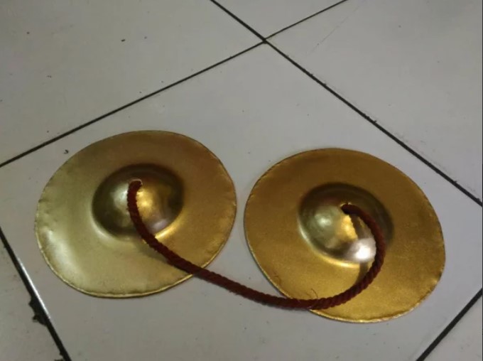 alat musik kecer tari jaranan