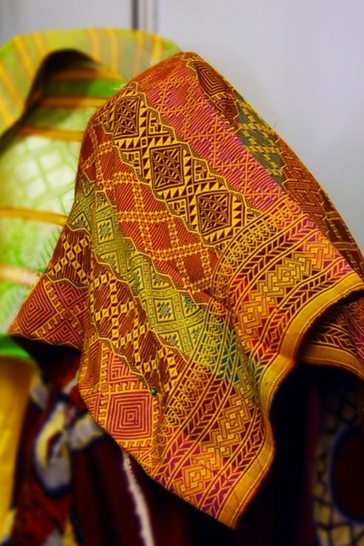 Kain Songket Berasal Dari Minangkabau Terutama Dari Daerah Lukisan