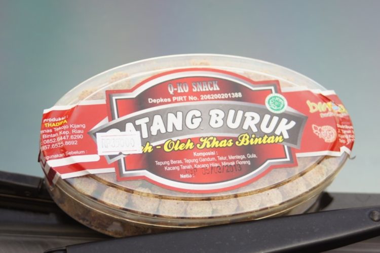 oleh oleh khas batam kue batang buruk