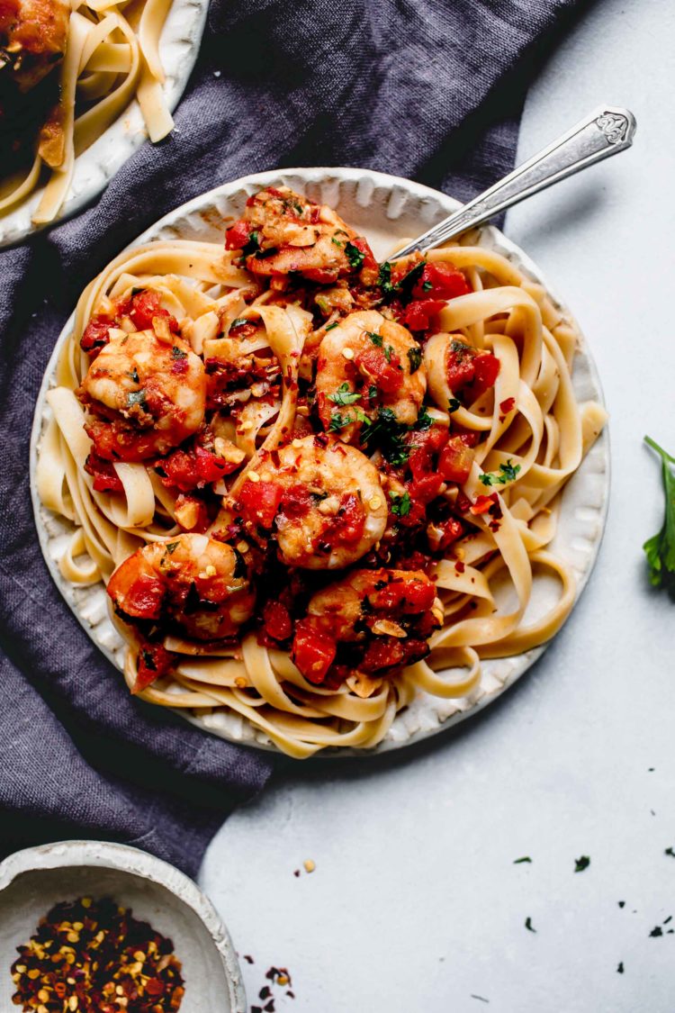 shrimp fra diavolo makanan khas Italia