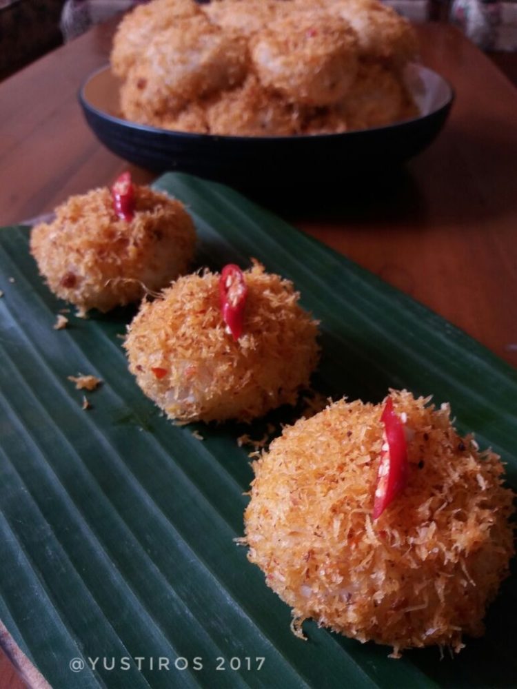 foto makanan khas banten ketan bintul