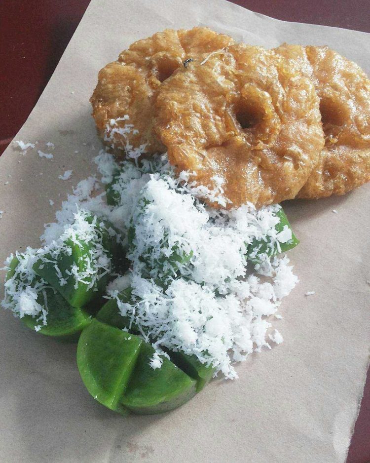 foto makanan khas banten kue cucur