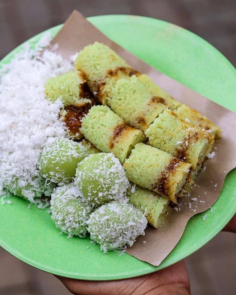 foto makanan khas betawi kue putu