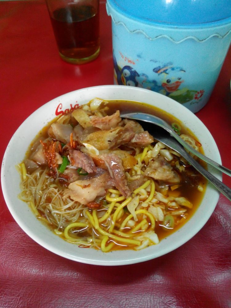 foto makanan khas betawi soto mie