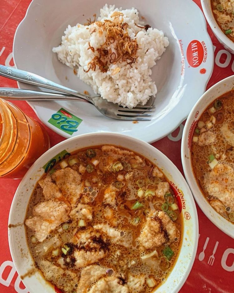 foto makanan khas betawi soto tangkar