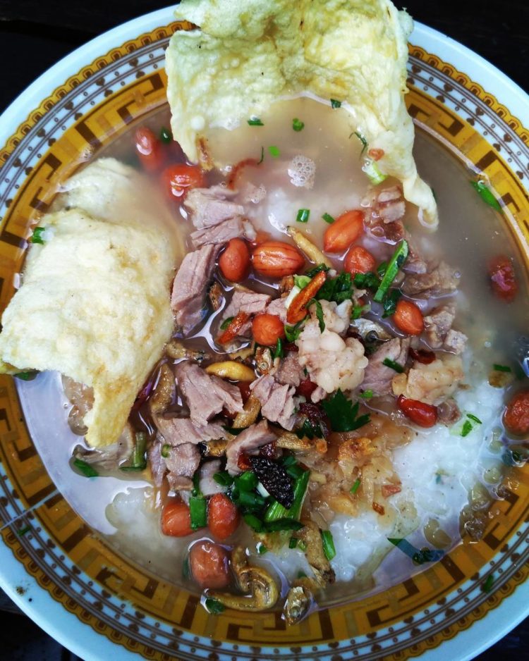 foto makanan khas kalimantan barat bubur ikan