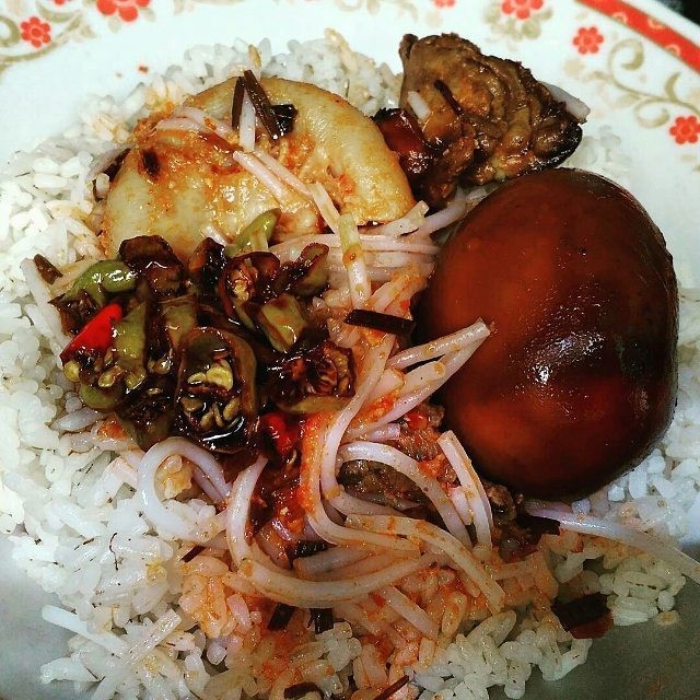 nasi ramoy adalah makanan khas madura