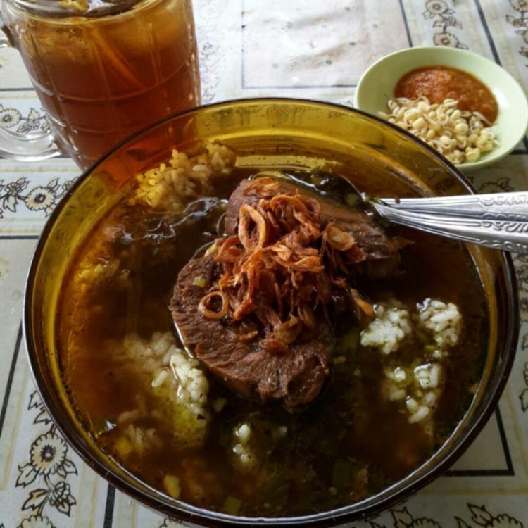 rawon brintik adalah makanan khas malang