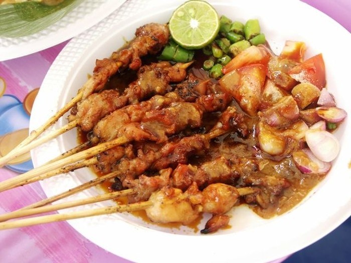 sate kelinci adalah makanan khas malang